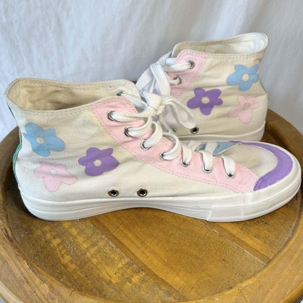Hand-Painted Flower Power H&M High Tops | Size 7 Unique Funky & Fun - Picture 3 of 8